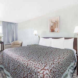 One-Bedroom King Suite